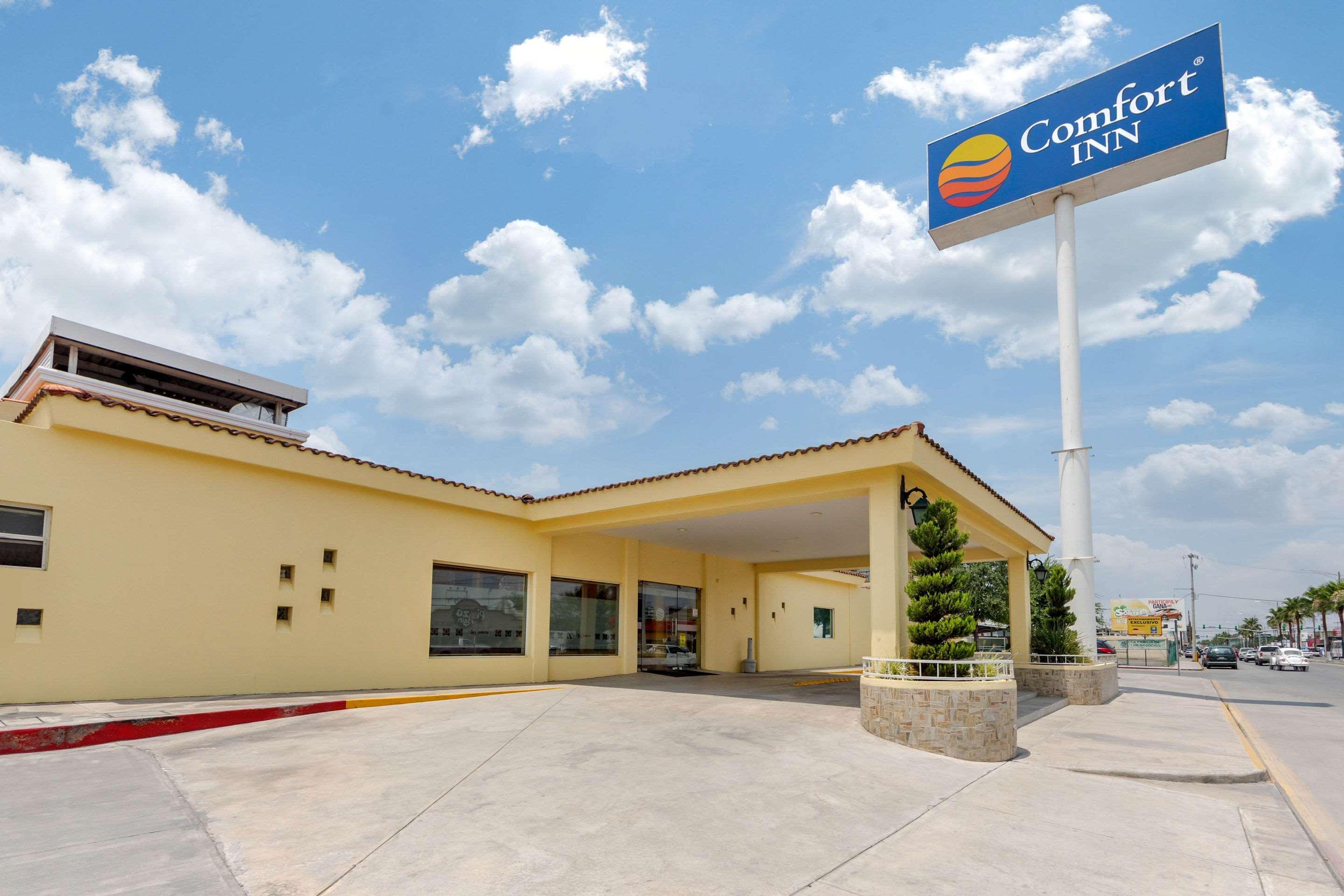 Comfort Inn Monclova Exterior photo